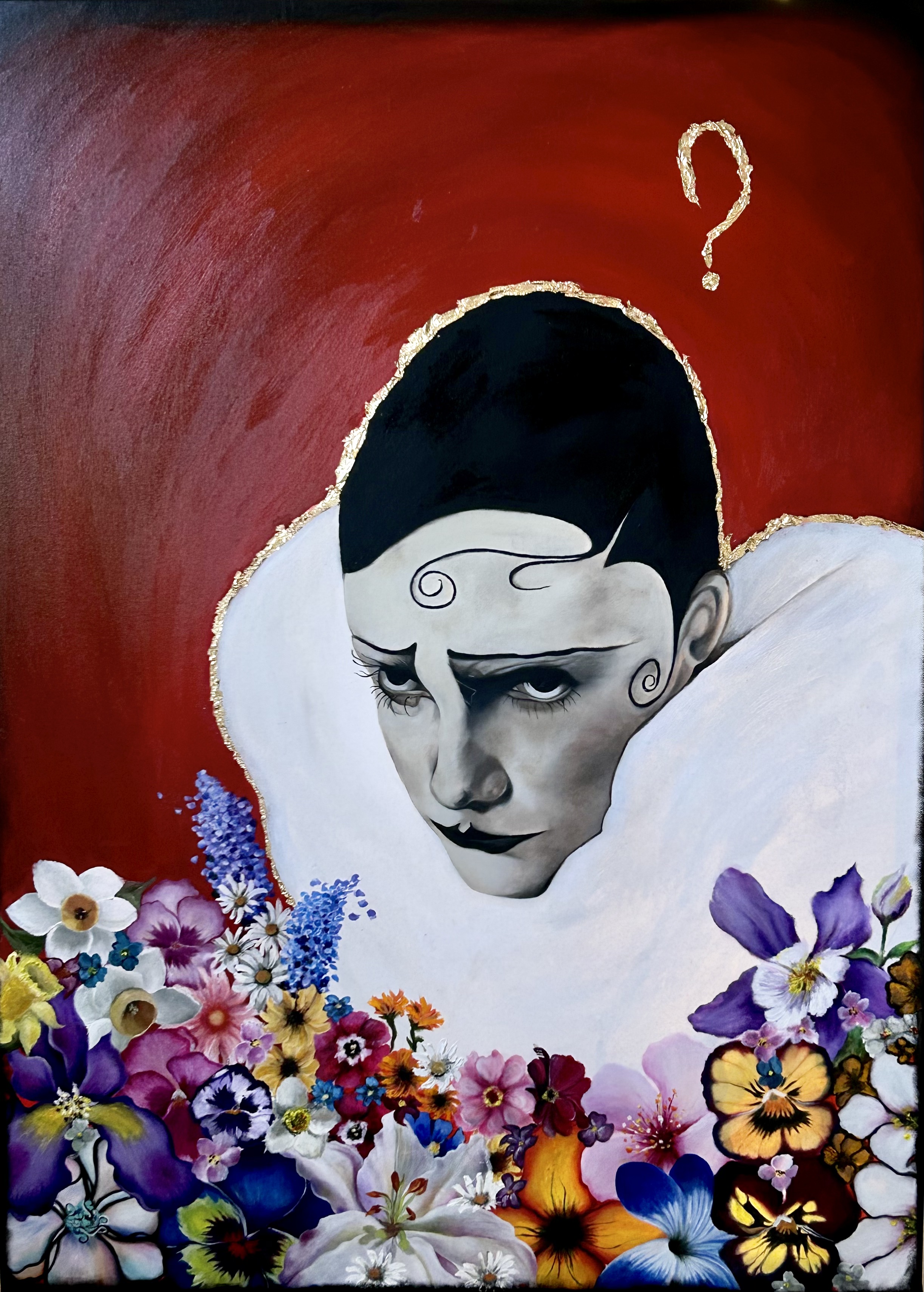 Pierrot with gold leaf and flowers